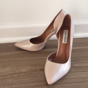 Steve Madden nude pumps